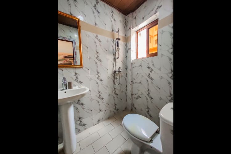 2 Bedrooms apartment RP - Douala, Bonamoussadi 11