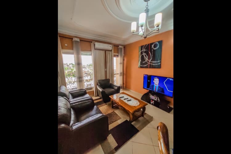 Appartement 2 ch 4S (avec compteur prépayé)- Douala, Cité SIC Ange Raphael  5