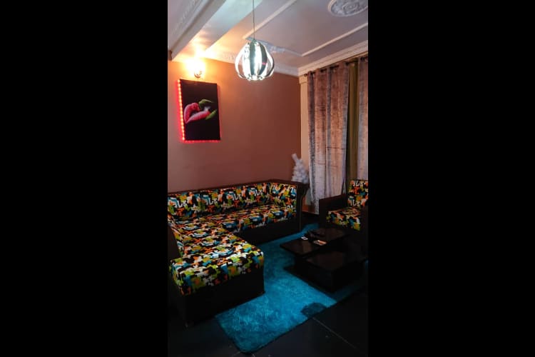 Joli Studio CB - Youndé, Bastos 1