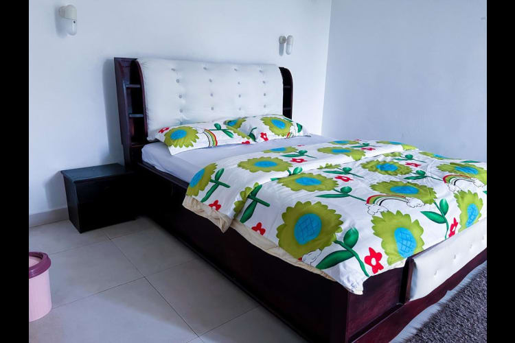 Studio KGH - Douala, Makepe 4