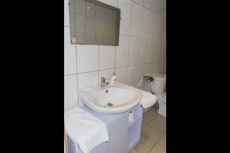  Des Studios Luxueux et très Confortables - Bonapriso, Douala 16