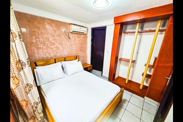 R.F.Ph Chambre Confortable 1