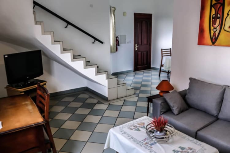 Flat Duplex 1 bed TA -Douala, Bonapriso 3