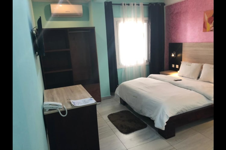 Studio WDR - Douala, Bepanda 7