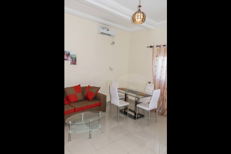Studio RC -Douala, Logpom 2