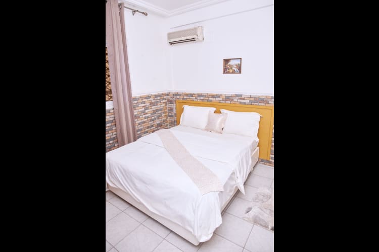 Beau studio avec piscine RCA - Douala, Bonanjo 2