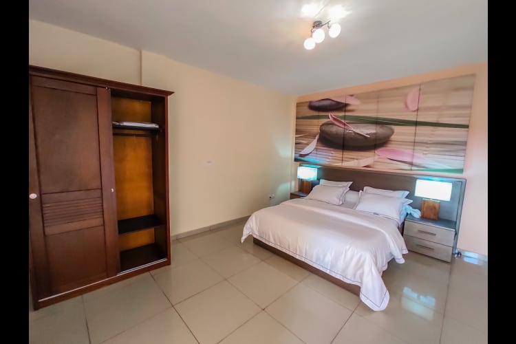2 Bedrooms apartment RP - Douala, Bonamoussadi 9
