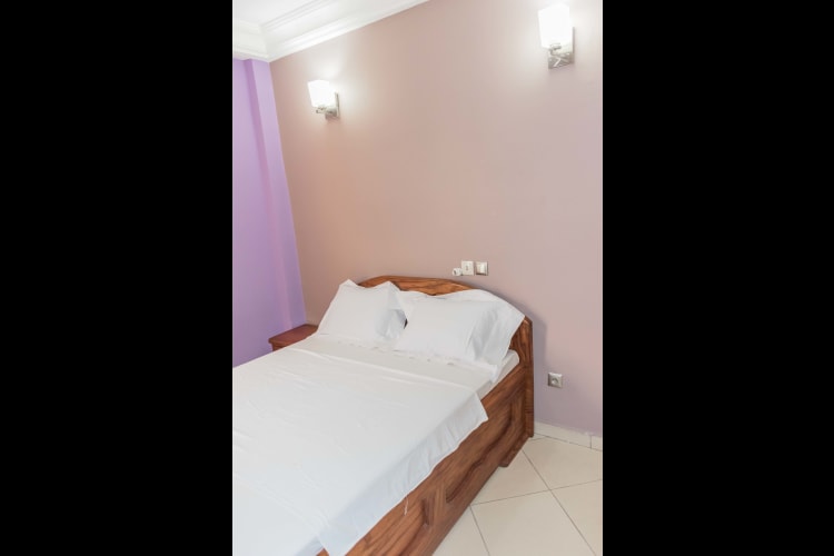 Nice 3 bed 4 bath appartment - Douala, Cité SIC Ange Raphaël 9