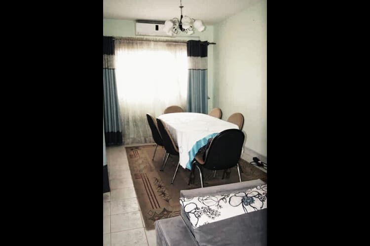 Villa de 4 chambres LE -Douala, Makepe 2