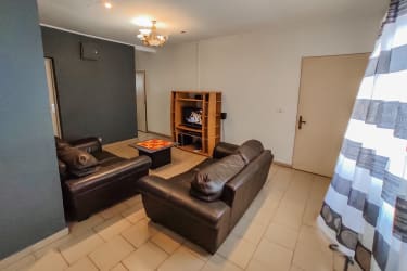 Bel appartment 2 chambres RK -Douala, PK9 2