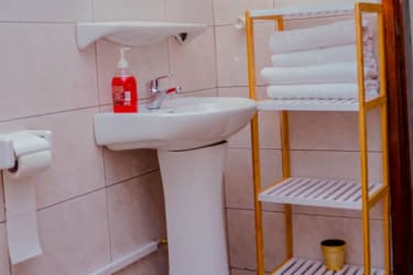 Bel Appartement de 02 chambres - Akwa Douala 5