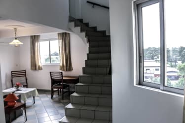 Flat Duplex 1 bed TA -Douala, Bonapriso 4