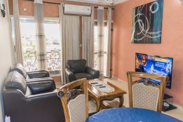 Appartement 2 ch 4S (avec compteur prépayé)- Douala, Cité SIC Ange Raphael  3