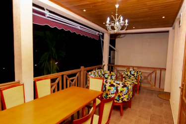 4 rooms Bungalow (King Size Beds)- Kribi, Cameroon 5