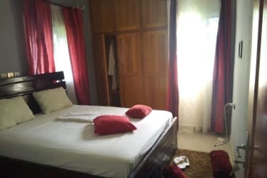 Bel appartement meublé 2 chambres - Bonamoussadi - Douala 4