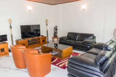 Very nice 3 bedrooms appartment for monthly rent (800.000 Fcfa) - Douala, Bonaberi  2