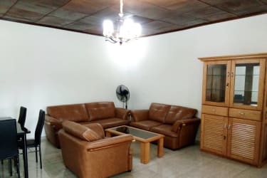 Appartement Confortable 3 chambres - Bastos