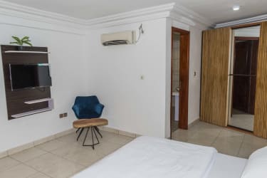Très belle chambre sans coin cuisine - Bonapriso, Douala 2