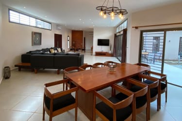 Luxurious 04 bedrooms Villa - Kribi, Cameroon