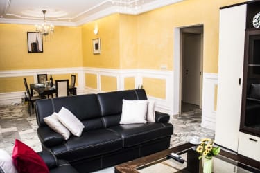 Appartement 2 chambres avec caution RDV - Douala, Bonanjo 2