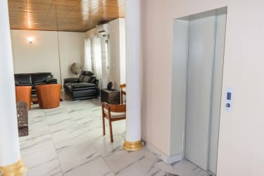 Very nice 3 bedrooms appartment for monthly rent (800.000 Fcfa) - Douala, Bonaberi  5