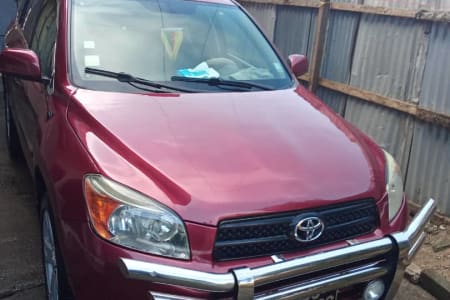 Toyota RAV4 2010 4