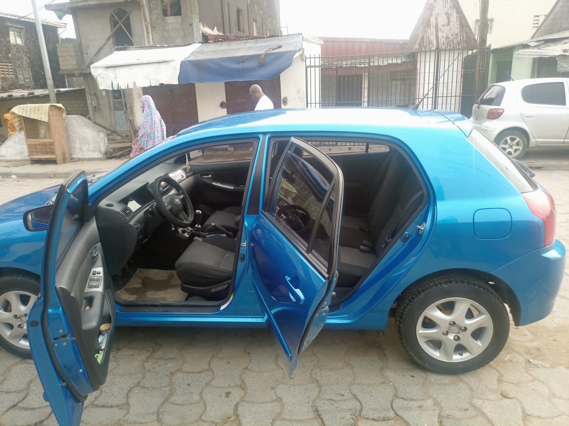 Toyota Corolla Alex 2003 6