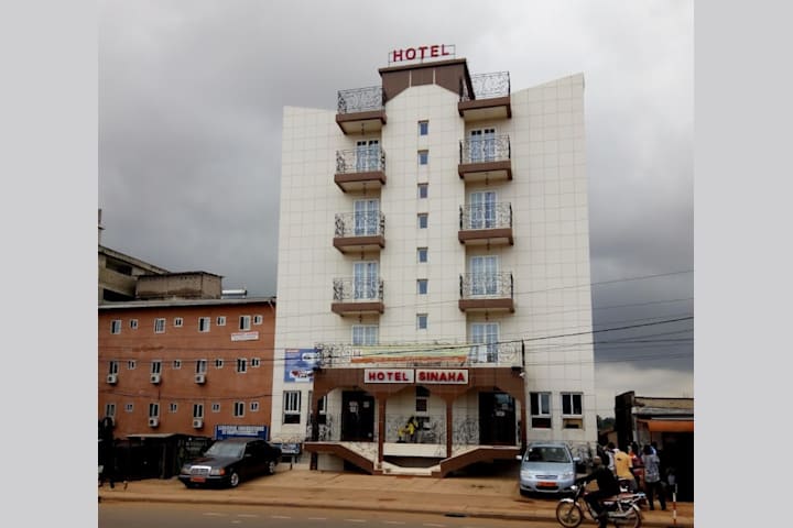 Sinaha Hotel 1