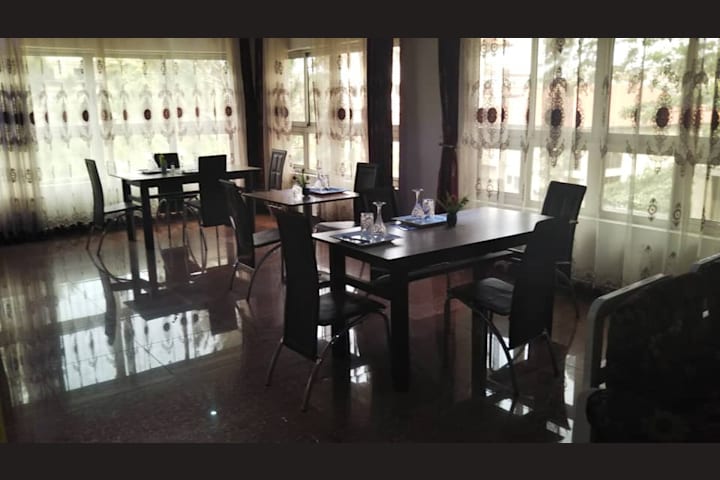 HÔTEL RÉSIDENCE LES GRÂCES 6