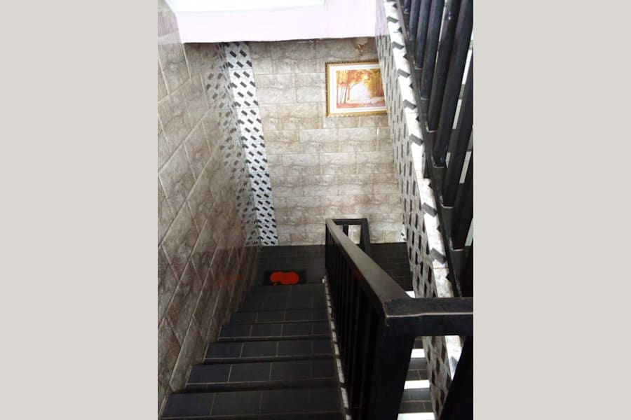 Bonanjo Lux Hotel 4