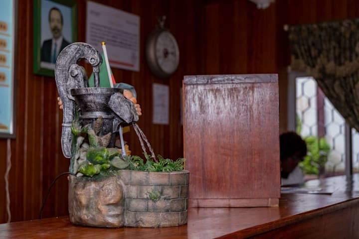 GROUPE HOTEL LA SARDOINE Douala 5