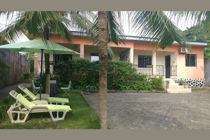 La Villa de Kribi (Maison D'hôtes) 1