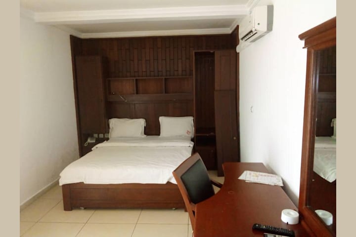 Sinaha Hotel 9