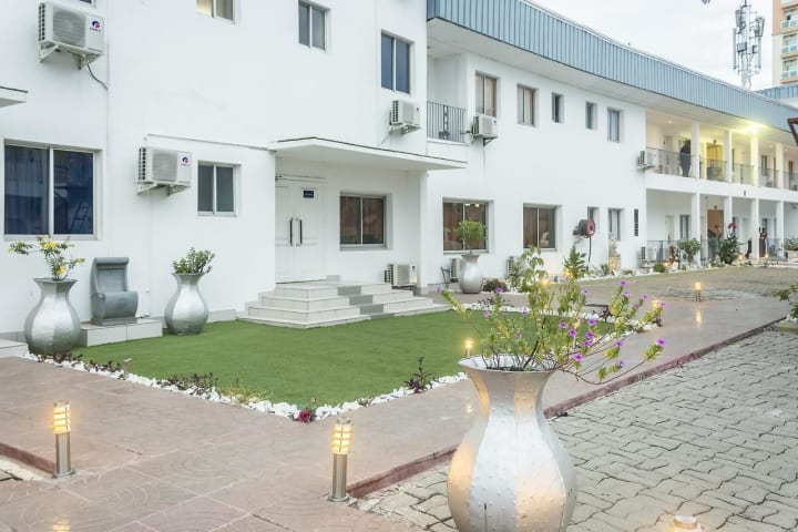 Hotel La Falaise Bonanjo 19