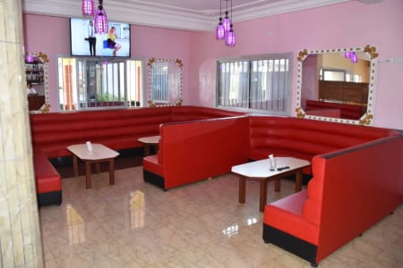 GROUPE HOTEL LA SARDOINE Yaounde 2
