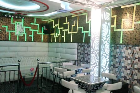 Bonanjo VIP Hotel 3