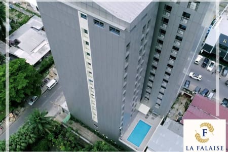 Hotel La Falaise Bonapriso 2