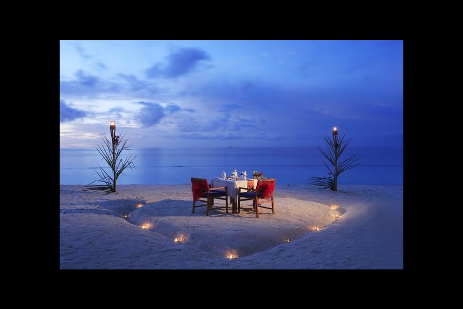 ROMANTIC DINER 1