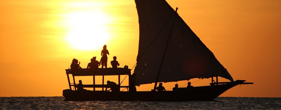 Excursion en voilier au coucher du soleil avec collation 1