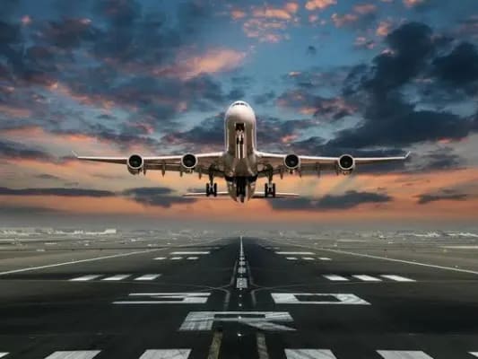 Jour 1 : Départ de l’aéroport d'Abidjan vers Singapour