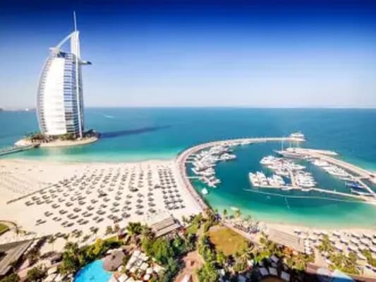 🌴 JOUR 2 – ARRIVÉE À DUBAI & DECOUVERTE