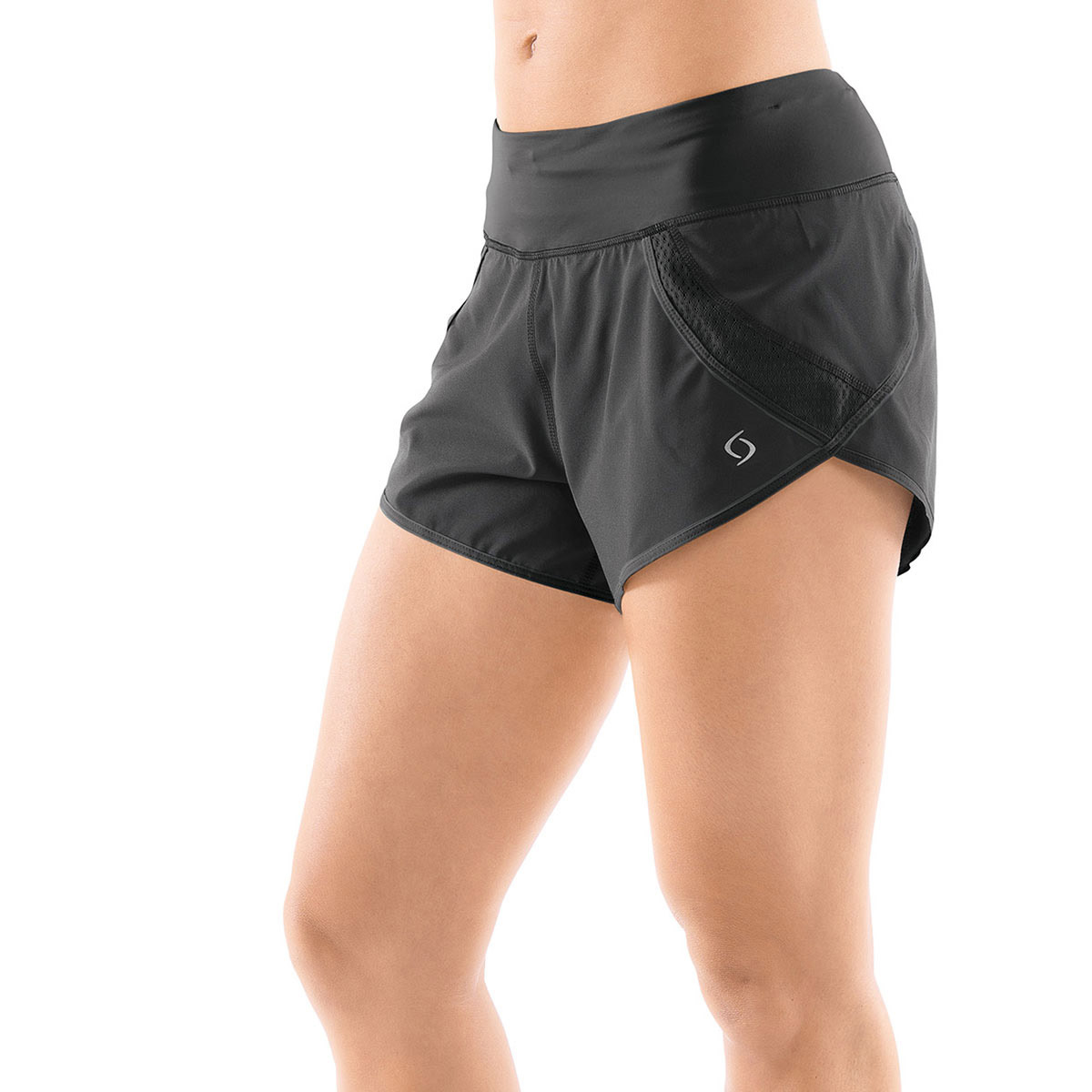  Moving Comfort Shorts Women