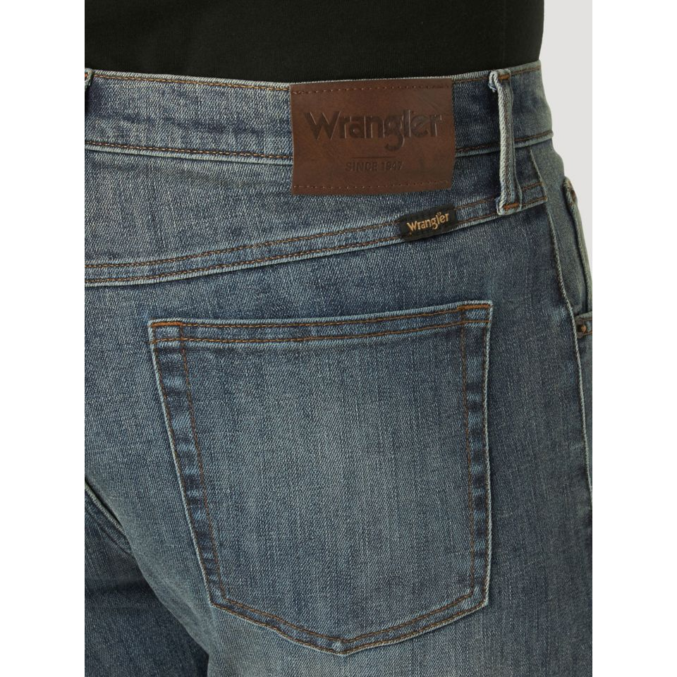 Wrangler jeans athletic fit sale