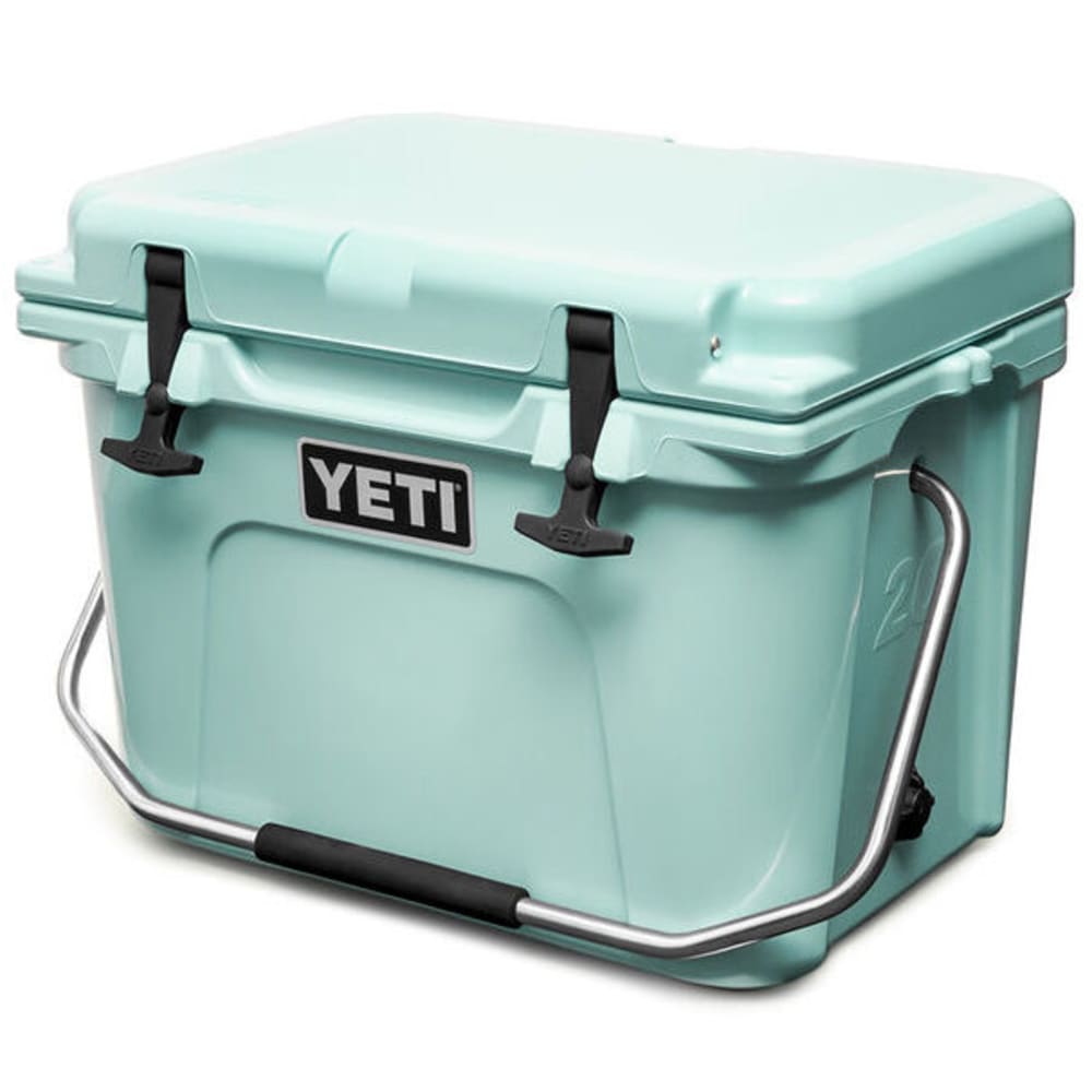 Yeti Roadie 20, 16-Can Cooler, Tan - Gillman Home Center