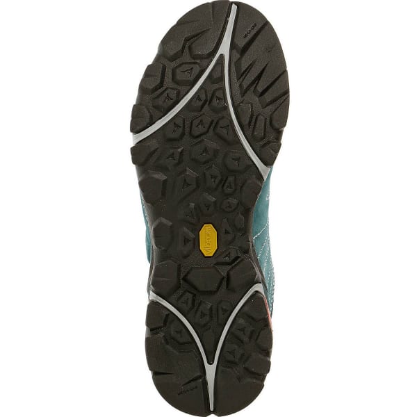 MERRELL Women's Capra Hiking Shoes, Dragonfly