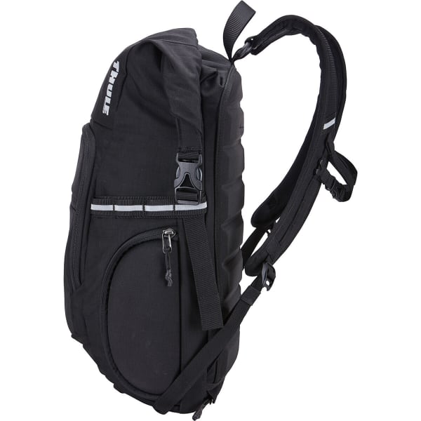 THULE Pack ‘n Pedal Commuter Backpack