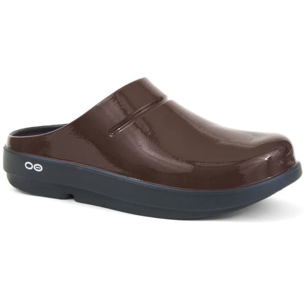 OOFOS Women's OOcloog Luxe, Mocha