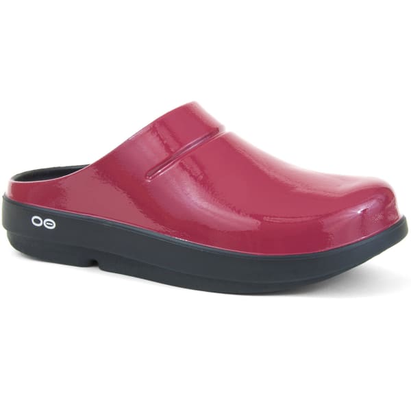 OOFOS Women's OOcloog Luxe, Cranberry