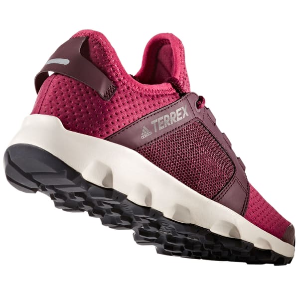 ADIDAS Women's Terrex Voyager DLX Outdoor Shoes, Mystery Ruby/Burgundy