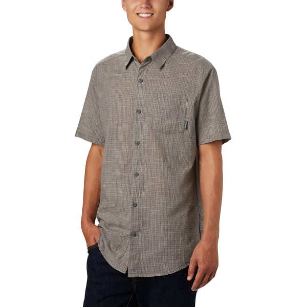 COLUMBIA Men's Under Exposure Yarn-Dye Short Sleeve Shirt